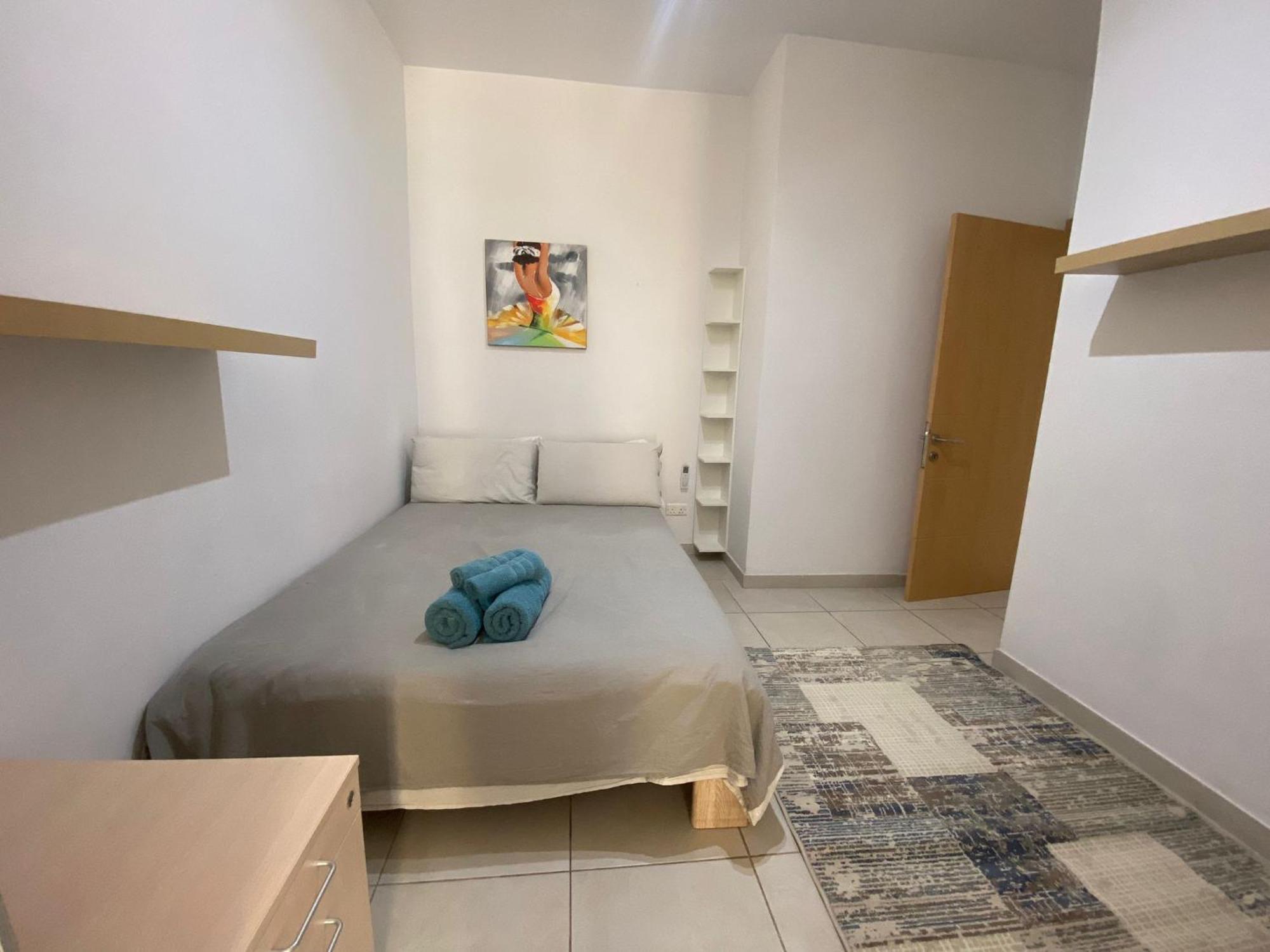Sliema 2Bed With Backyard Apartment Luaran gambar